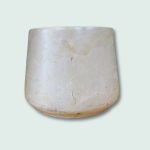 Τσιμεντένιο κασπώ σε σχήμα κώνο